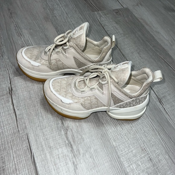 Michael Kors Olympia trainers - Picture 4 of 6